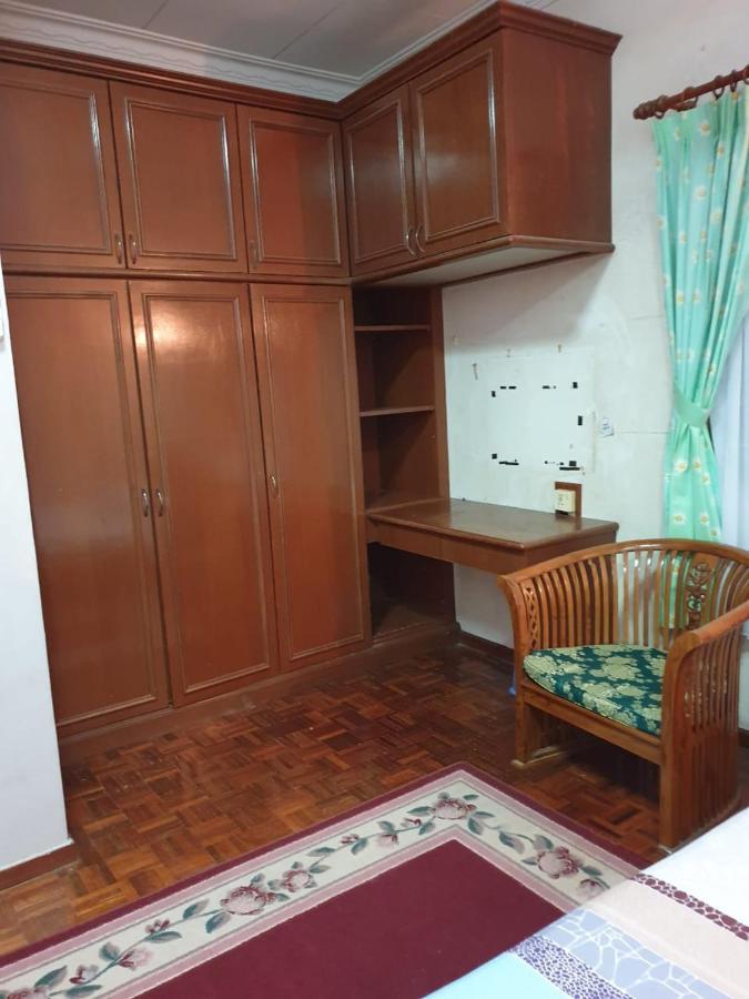 Lavender Impian Homestay كاجانغ المظهر الخارجي الصورة